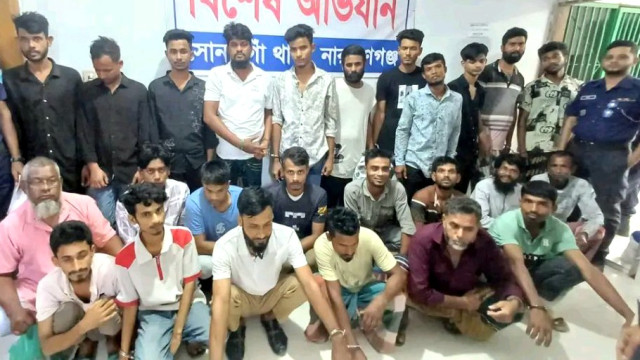 নারায়ণগঞ্জে পুলিশের বিশেষ অভিযানে ৮৩ জন গ্রেপ্তার, ইয়াবা-গাঁজা-হেরোইন উদ্ধার