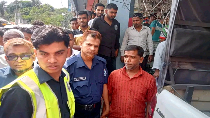 বন্দরে নিষিদ্ধ ওষুধ বিক্রির দায়ে ফার্মেসী মালিকের কারাদণ্ড