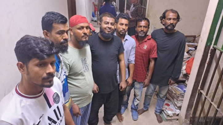 ফতুল্লায় মিছিলের প্রস্তুতির সময় আ’লীগের ৭ নেতাকর্মী আটক