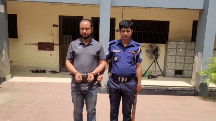 অতিরিক্ত পুলিশ সুপার পরিচয়ে প্রতারণা, অভিযুক্ত গ্রেপ্তার