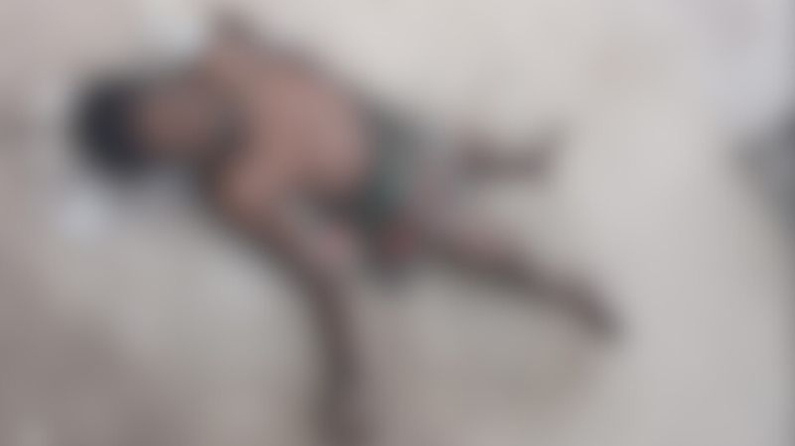 চাষাঢ়া বঙ্গবন্ধু সড়ক থেকে অজ্ঞাত যুবকের লাশ উদ্ধার