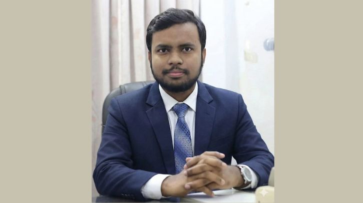 দুই বিসিএসে কৃতিত্ব, প্রশাসনে ডাক পেলেন রূপগঞ্জের ডা. রায়হান