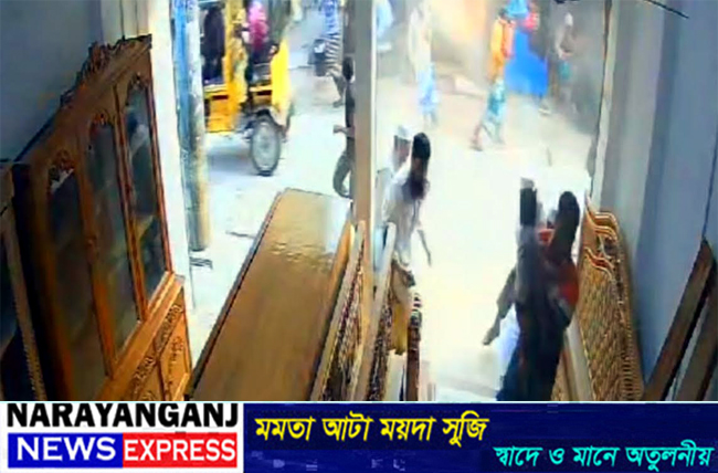 ফতুল্লায় সেলুনে ভয়াবহ গ্যাস বিস্ফোরণে শিশুসহ ৫ জন দগ্ধ