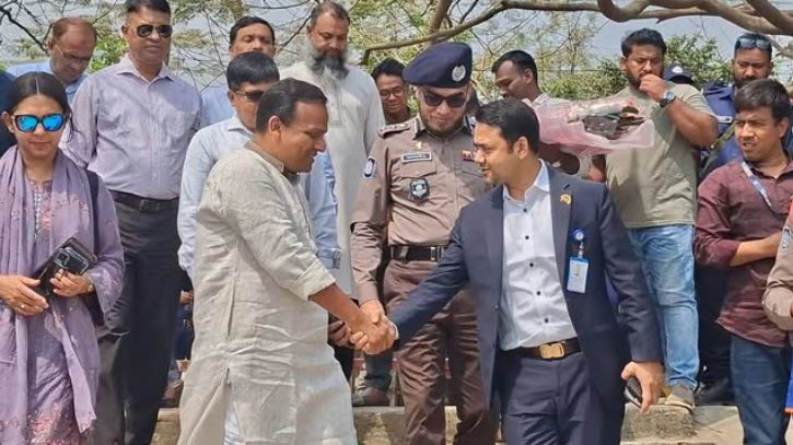 চাঁদপুর-বরিশাল রুটে বিশেষ লঞ্চ রূপগঞ্জ ঘাটে চালু