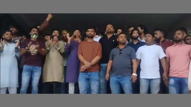 নাসিক প্রশাসক সহায়তা কমিটি বাতিলের দাবিতে বিক্ষোভ