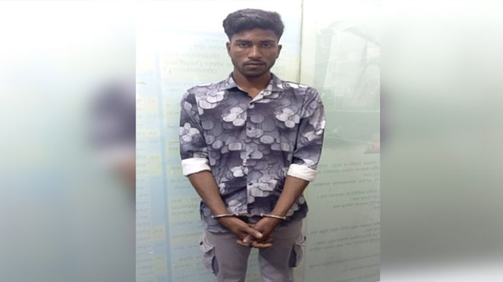 সিদ্ধিরগঞ্জে চাঁদাবাজকে আটকে পুলিশে দিলেন বিএনপি নেতা