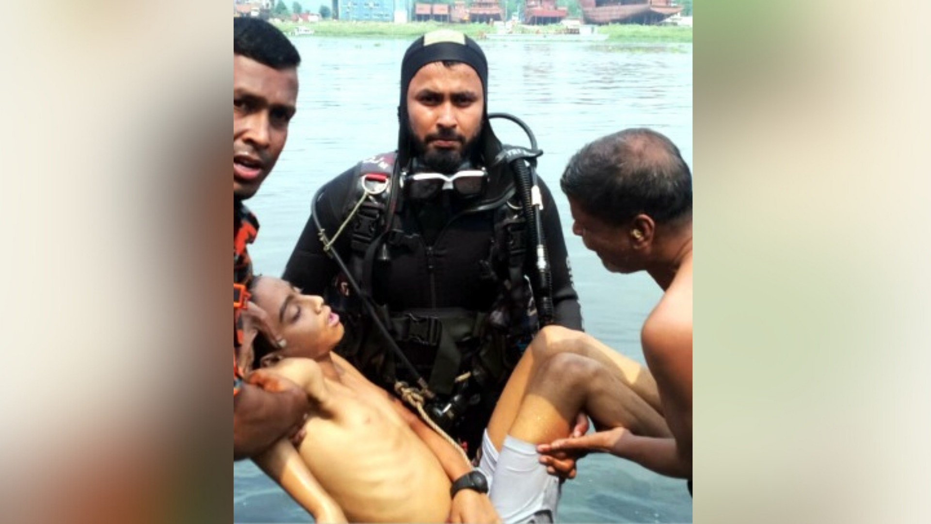 শীতলক্ষ্যা নদীতে গোসল করতে নেমে শিশু নেয়ামতের মৃত্যু