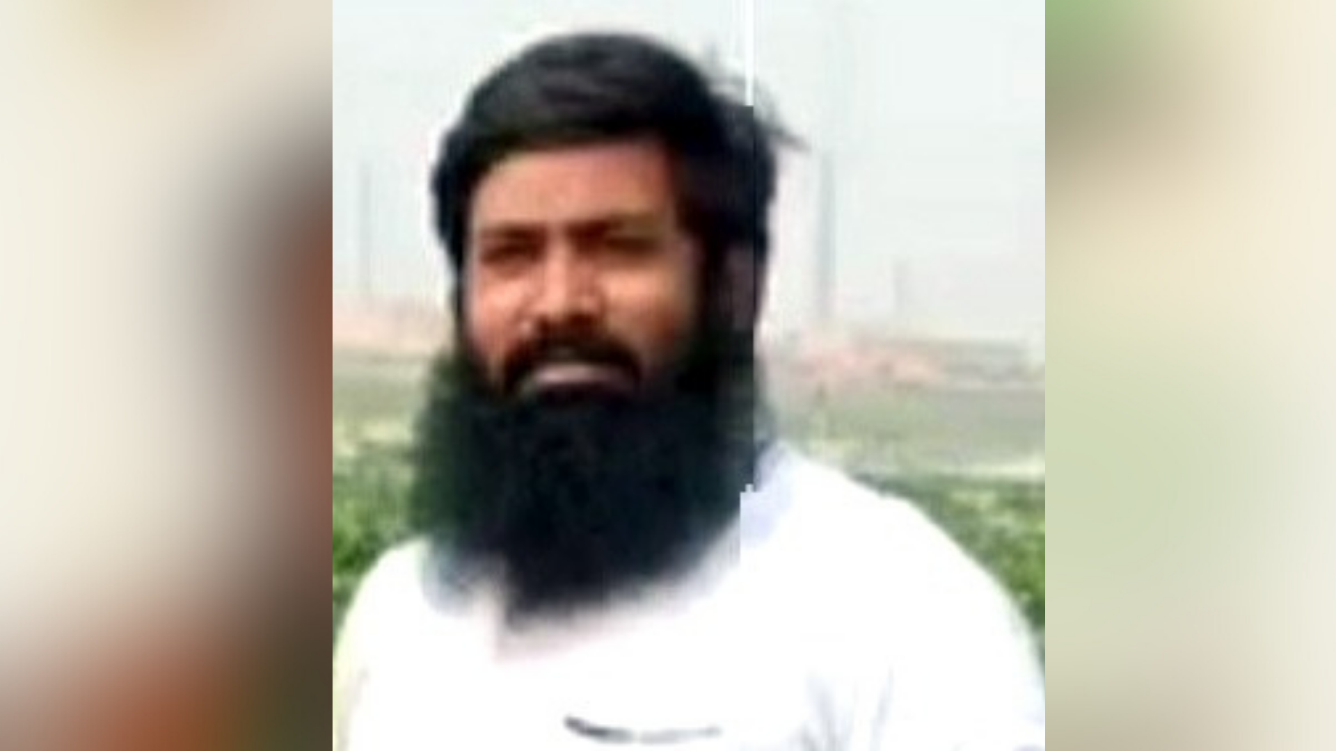 ফতুল্লায় চাঁদা না দেয়ায় ব্যবসায়িকে বিএনপি নেতার মারধর