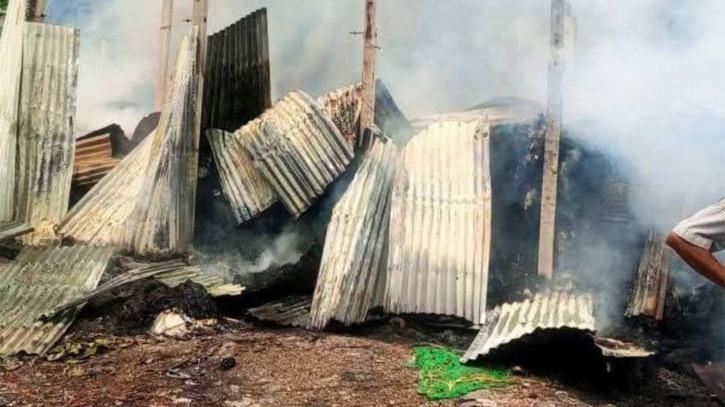 ফতুল্লায় ঝুটের গোডাউনে ভয়াবহ অগ্নিকান্ড