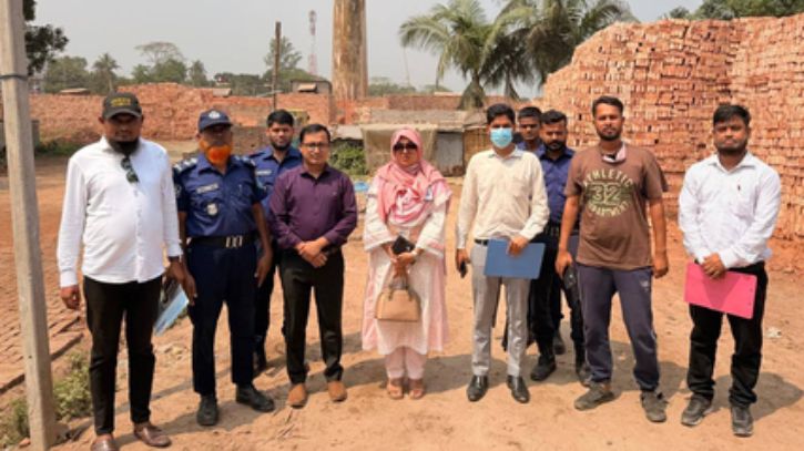 বন্দরে পৃথক মামলায় দুই ইটভাটাকে জরিমানা