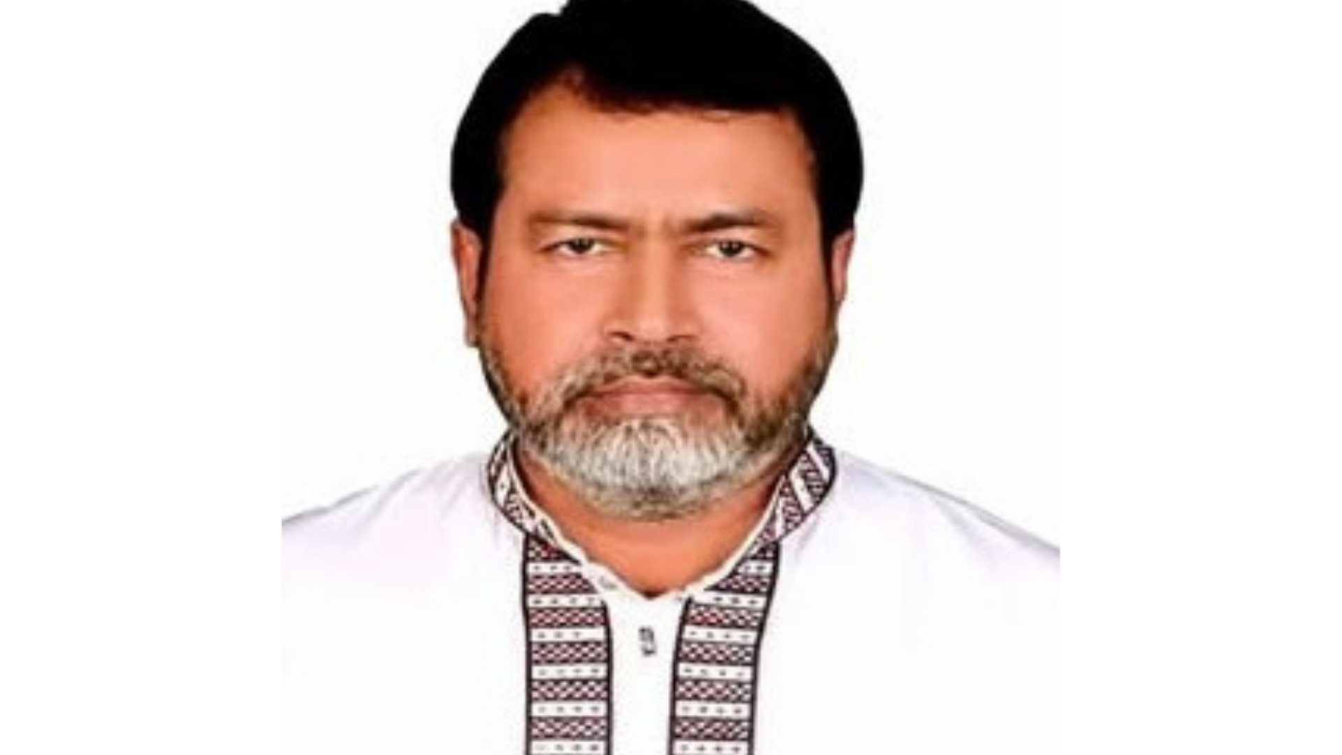 সিদ্ধিরগঞ্জে ফলের দোকানে ভাঙচুর, বিএনপি নেতা গ্রেপ্তার