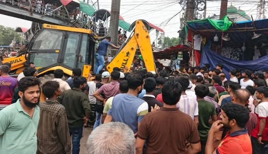 সিদ্ধিরগঞ্জে ঢাকা-চট্টগ্রাম মহাসড়কের শিমরাইল মোড়ে সওজ এর অবৈধ দখল উচ্ছেদ