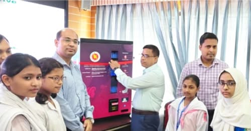 “শিক্ষার্থীদের জন্য নিরাপদ, স্বাস্থ্যকর ও পরিবেশবান্ধব ক্যাম্পাস নিশ্চিত করা আমাদের দায়িত্ব : ডিসি