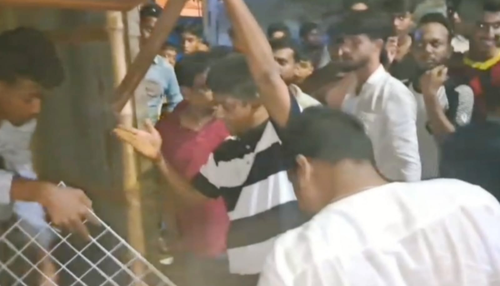 বন্দরে মাদকের বিরুদ্ধে আশার ‘অ্যাকশন’: রমজানের পর এবার গুঁড়িয়ে দেওয়া হলো গাজীর আস্তানা