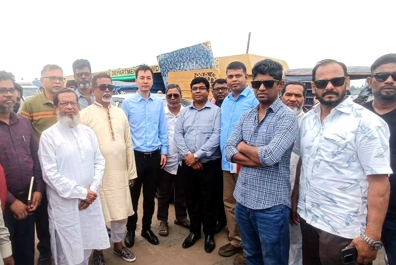 শীতলক্ষ্যা সেতুর প্রকল্প এলাকা পরিদর্শনে চীনা প্রতিনিধি দল ও এমপি কালাম