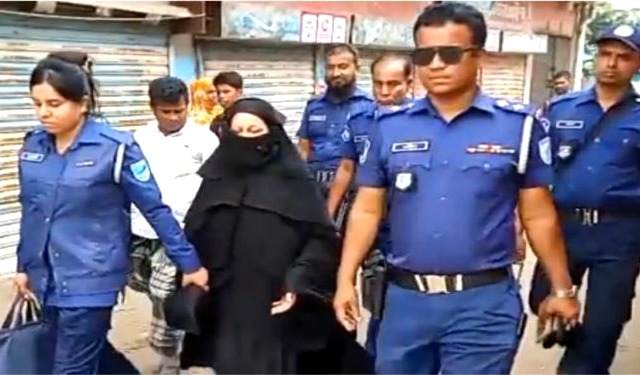 ফতুল্লায় স্বামীকে জবাই করে হত্যার দায়ে স্ত্রী গ্রেফতার