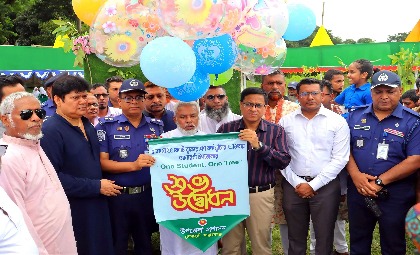 সোনারগাঁয়ে ১৯ হাজার শিক্ষার্থীর মাঝে গাছের চারা বিতরণ