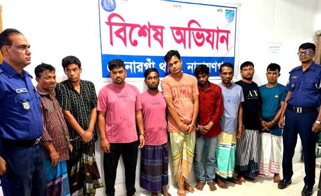 সোনারগাঁয়ে শপিং মলেএমাবাইল চুরির ঘটনায় চোর চক্রের ৯ সদস্য গ্রেফতার