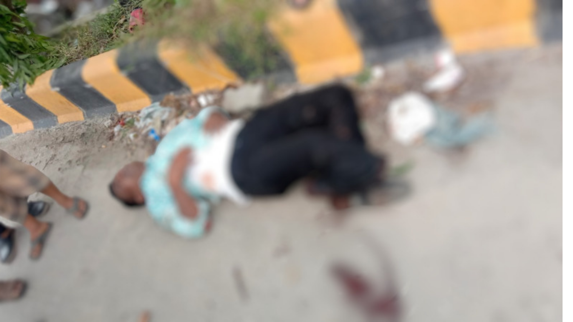 সিদ্ধিরগঞ্জের জালকু‌ড়ি‌তে ছিনতাইকারী সন্দেহে গণপিটুনি