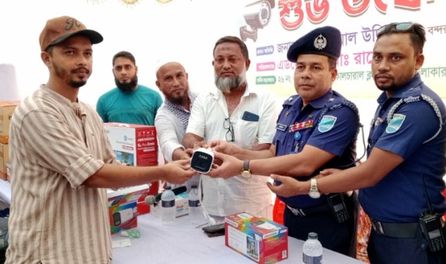বন্দরে ২৬ নম্বর ওয়ার্ডের যুবকদের উদ্যোগে সড়ক জুড়ে সিসি ক্যামেরা