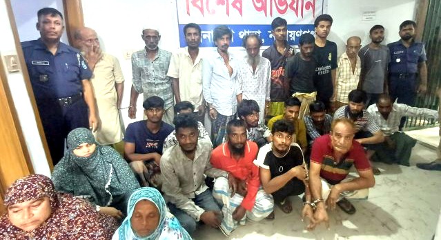 সোনারগাঁয়ে পুলিশের বিশেষ অভিযানে নারীসহ গ্রেপ্তার ২৭