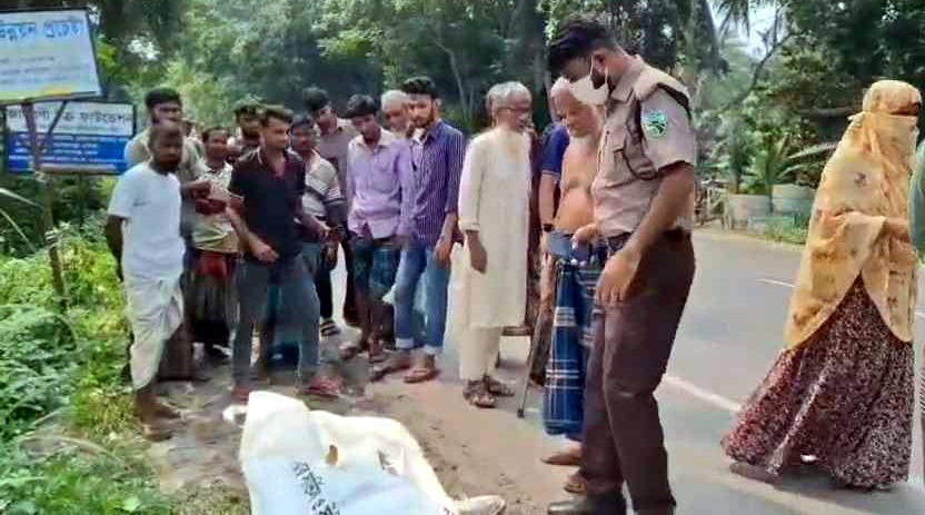রূপগঞ্জে ঝোপ থেকে গৃহপরিচারিকার বিবস্ত্র মরদেহ উদ্ধার